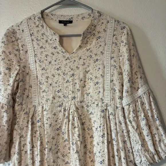 Roolee Floral Cream Dress with Puff Sleeves - Picture 3 of 6